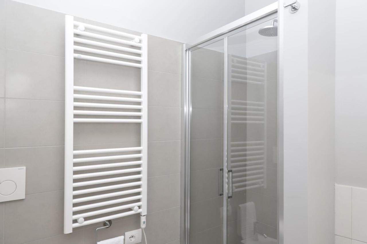 Hemeras Boutique Homes - 2 Luxury Apartments In The City Center Mailand Exterior foto